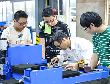 激光切割機(jī)