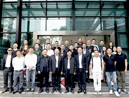 南苑街道組織企業考察深圳大族激光