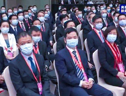 大族激光高云峰董事長榮獲“深圳經(jīng)濟特區(qū)建立40周年創(chuàng)新創(chuàng)業(yè)人物和先進模范人物”獎并受邀出席深圳經(jīng)濟特區(qū)建立40周年慶祝大會